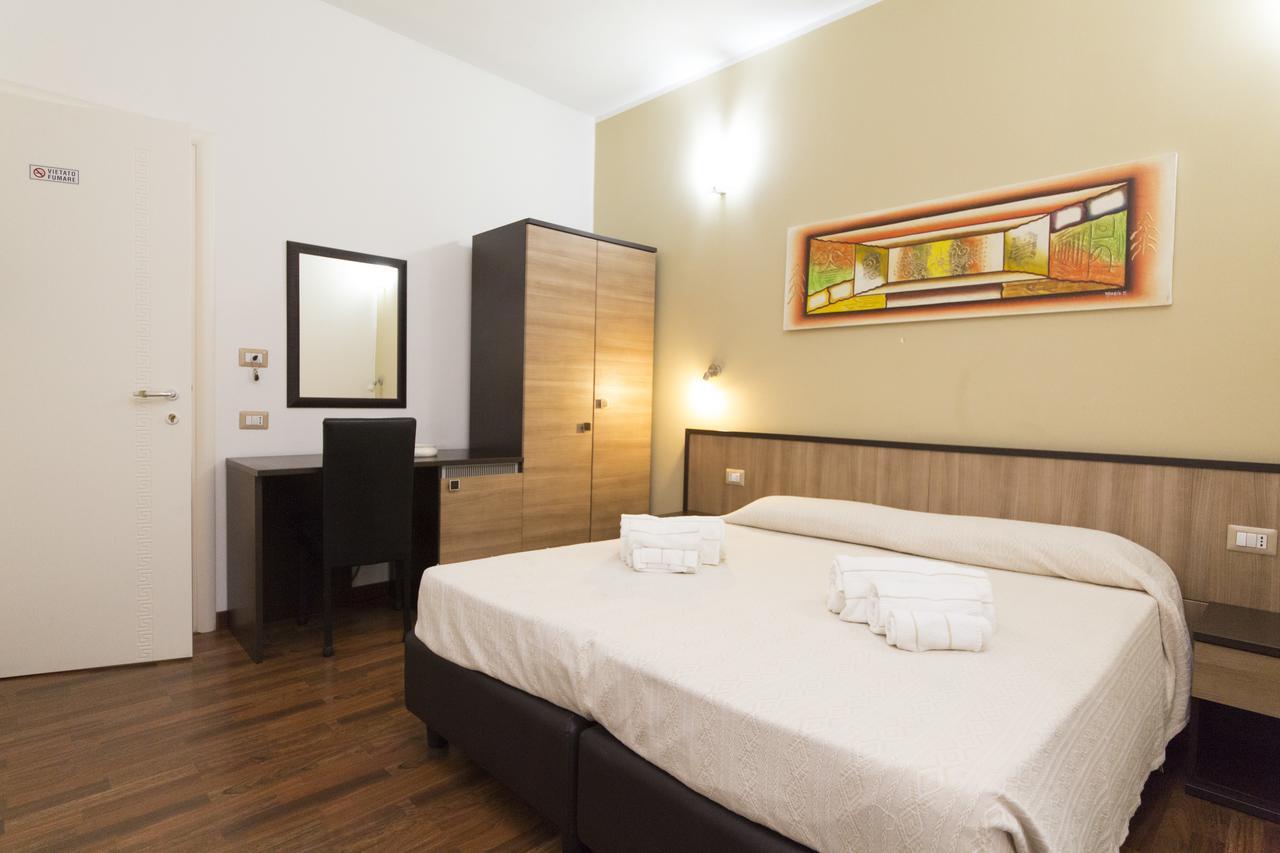 Lewisrooms Domo 2* Cagliari